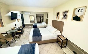 Hotel Estadio 80